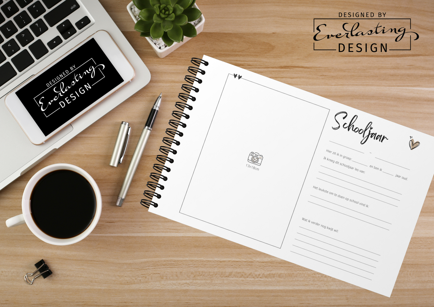 Schoolfotoboek Graffiti Hearts - A4 liggend - GEPERSONALISEERD